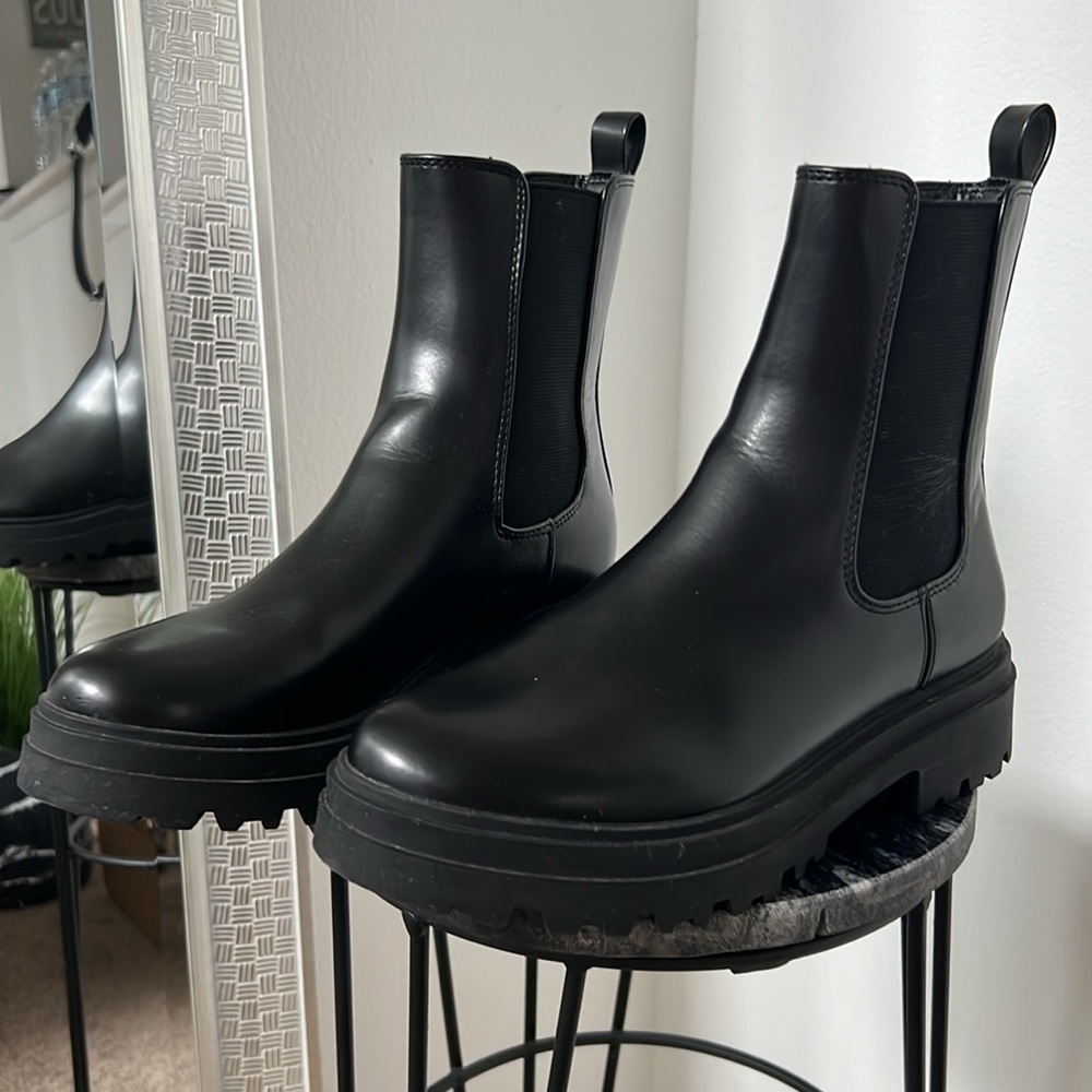 Chelsea Boot - image 4